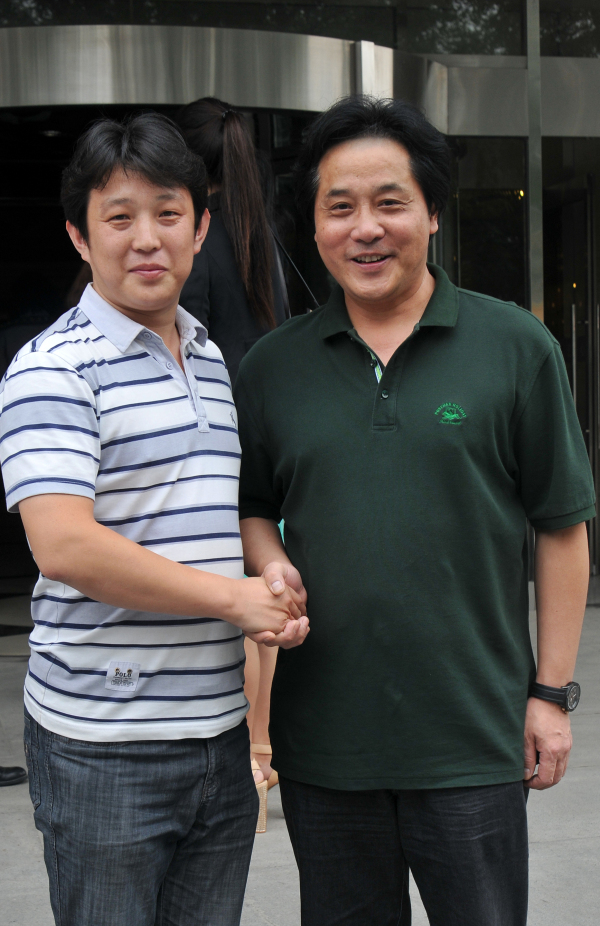 与著名导员翟俊杰