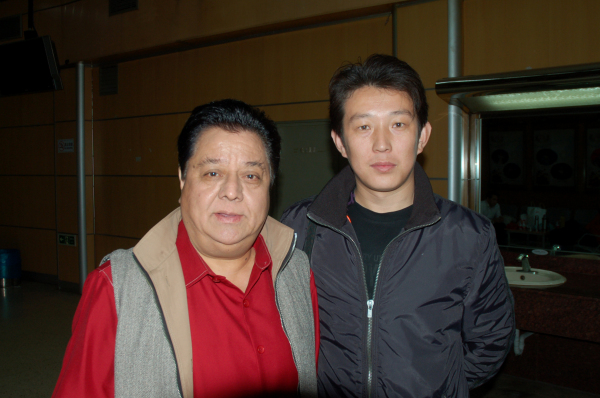 与著名相声演员李金斗在一起
