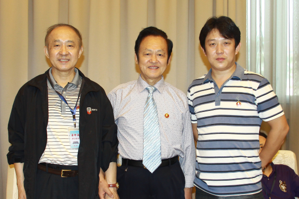 与恩师毛氏书童文祥及毛主席警卫田云毓 