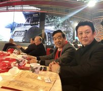 张和与中国书法家协会主席苏士澍在一起