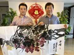 赠送《西游记》孙悟空及唐老鸭著名配音演员李扬老师国画作品